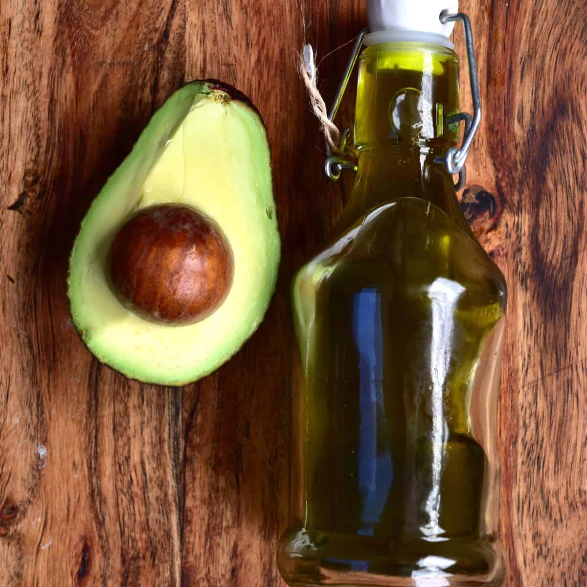 Repurpose Overripe Avocados: DIY Extra Virgin Oil at Home